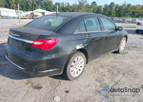 2014 Chrysler 200 Lx z USA, uszkodzony, nr VIN 1C3CCBAB4EN170487